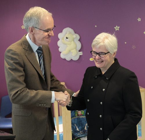 Christine Melnick introduced Steve Ashton for his announcement Monday held at the Morrow Avenue Child Care for new support for child care. Larry Kusch story. Wayne Glowacki Winnipeg Free Press Jan. 5 2015