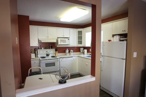 Re-sale Home/Condo 30-650 Warde Ave 150107 - Wednesday, January 07, 2015 -  (MIKE DEAL / WINNIPEG FREE PRESS)