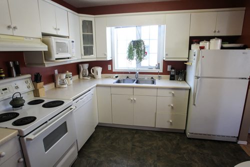 Re-sale Home/Condo 30-650 Warde Ave 150107 - Wednesday, January 07, 2015 -  (MIKE DEAL / WINNIPEG FREE PRESS)