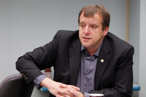 LOCAL - EDIT - Dr. Chris Simpson, CMA President. Canadian Medical Association. Visit to the Winnipeg Free Press editorial board boardroom. BORIS MINKEVICH /WINNIPEG FREE PRESS. January 13, 2015