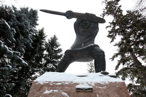 Leo Mol Sculpture Garden, Assiniboine Park.  Tom Lamb.   Jan 14, 2015 Ruth Bonneville / Winnipeg Free Press
