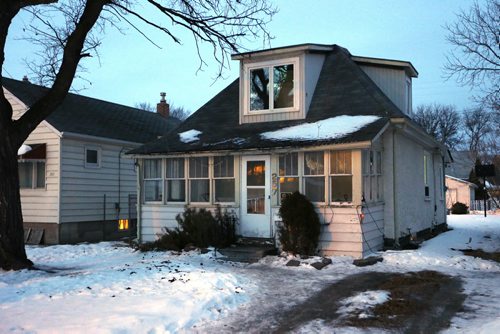 January 26, 2015 - 150126  - A dog was shot and killed during a home invasion in this home at 257 McAdam early Monday morning, January 26, 2015. John Woods / Winnipeg Free Press