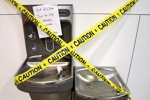 A sign advises against drinking the water at the fountain at the University of WinnipegÄôs Health and RecPlex.  150128 January 28, 2015 Mike Deal / Winnipeg Free Press