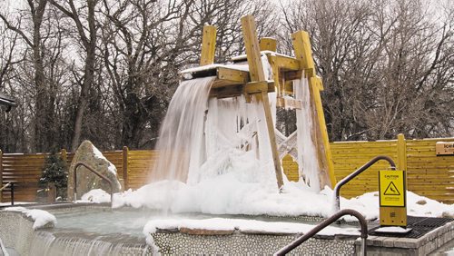 Canstar Community News Jan. 14, 2015 - One feature of Thermea is a plunge pool with a waterfall (DANIELLE DASILVA/CANSTAR/SOUWESTER).