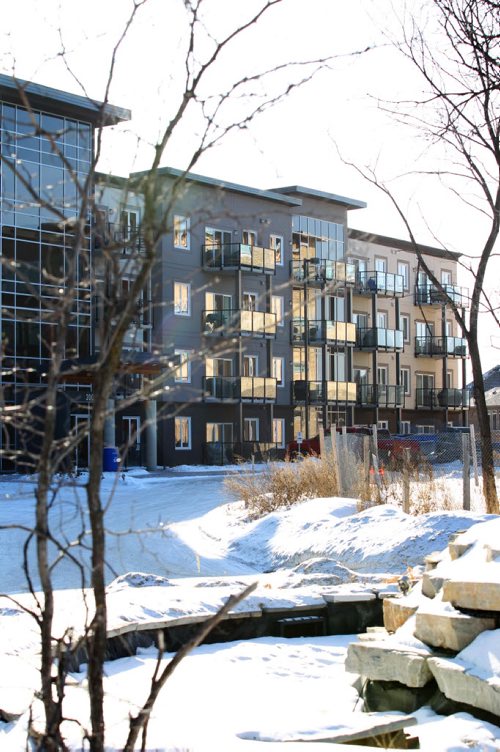 49.8 Feature: Housing market in Winnipeg View of newly built condo development along St. Mary's Rd. next to the Red River in south St. Vital.  The Enclave   Feb 04, 2015 Ruth Bonneville / Winnipeg Free Press