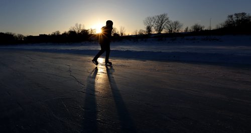 The River Trail on the Red River along Lyndale Drive, Wednesday, February 4, 2015. (TREVOR HAGAN/WINNIPEG FREE PRESS)