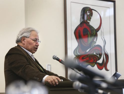 Justice Murray Sinclair speaks at the forum at the University of Winnipeg Monday called Inquiring Minds: Understanding the call for, role of and limitations on an inquiry into Missing and Murdered Indigenous Women and Girls. Mia Rabson story. Wayne Glowacki/Winnipeg Free Press Feb.9  2015