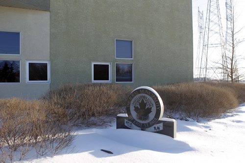 LOCAL - Signs and surroundings around the RM's that are in story. East St. Paul. BORIS MINKEVICH / WINNIPEG FREE PRESS  FEB. 13, 2015