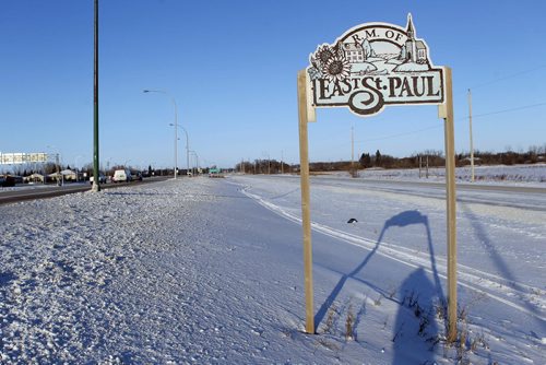 LOCAL - Signs and surroundings around the RM's that are in story. East St. Paul. BORIS MINKEVICH / WINNIPEG FREE PRESS  FEB. 13, 2015