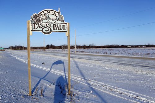 LOCAL - Signs and surroundings around the RM's that are in story. East St. Paul. BORIS MINKEVICH / WINNIPEG FREE PRESS  FEB. 13, 2015