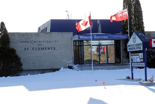 LOCAL - Signs and surroundings around the RM's that are in story. St. Clements. BORIS MINKEVICH / WINNIPEG FREE PRESS  FEB. 13, 2015