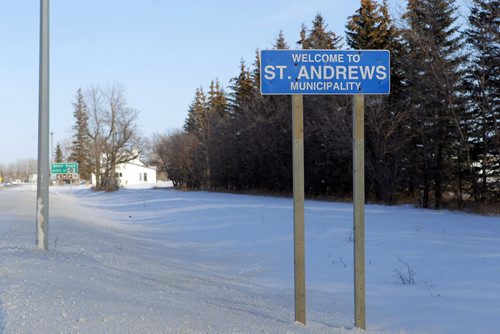 LOCAL - Signs and surroundings around the RM's that are in story. St. Andrews. BORIS MINKEVICH / WINNIPEG FREE PRESS  FEB. 13, 2015