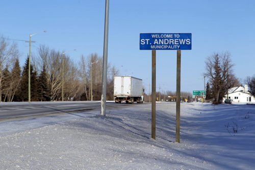 LOCAL - Signs and surroundings around the RM's that are in story. St. Andrews. BORIS MINKEVICH / WINNIPEG FREE PRESS  FEB. 13, 2015