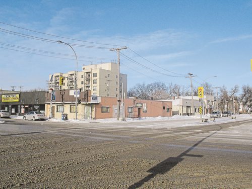 Canstar Community News Jan. 15, 2015 - Northwest corner of Regent Ave & Day Street in Transcona. (SHELDON BIRNIE/CANSTAR COMMUNITY NEWS/HERALD)