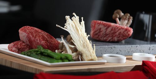 Fusian Experience Wagyu beef on hotstone, See review. February 17, 2015 - (Phil Hossack / Winipeg Free Press)