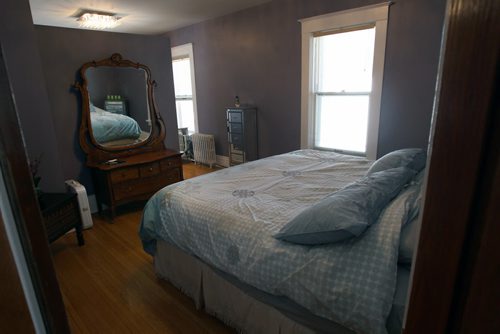 566 Wardlaw Avenue in Osborne VillageMaster bedroom-See Todd Lewys story- Feb 24, 2015   (JOE BRYKSA / WINNIPEG FREE PRESS)