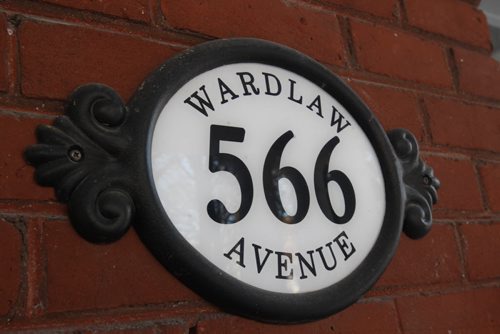 566 Wardlaw Avenue in Osborne VillageSee Todd Lewys story- Feb 24, 2015   (JOE BRYKSA / WINNIPEG FREE PRESS)