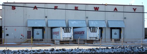 Canada Safeway warehouse/distribution centre at 1000 King Edward St. Sobeys has confirmed the plant will be closing within one year as part of the consolidation of the Safeway-Sobeys operations in the wake of Sobeys acquiring Safeway in June 2013. Murray McNeil story. February 26, 2015 - (Phil Hossack / Winnipeg Free Press) ¤