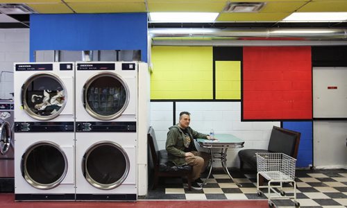 Elder De Andrade in his laundromat, The Washeteria, at 556 Keenleyside Street. 150304 March 04, 2015 Mike Deal / Winnipeg Free Press