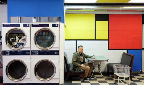 Elder De Andrade in his laundromat, The Washeteria, at 556 Keenleyside Street. 150304 March 04, 2015 Mike Deal / Winnipeg Free Press