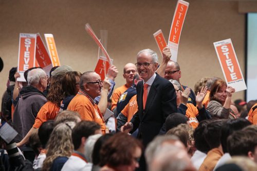 Steve Ashton enters the hall to give his final speech before the delegates vote for their leader sunday morning at the NDP Convention at Canad Inns Polo Park. 150308 - Sunday, March 08, 2015 -  (MIKE DEAL / WINNIPEG FREE PRESS)