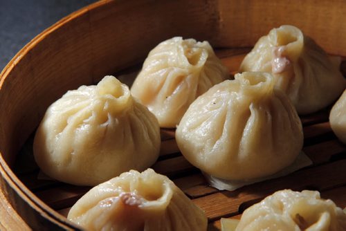 RESTAURANT REVIEW - Hai Shang at 2991 Pembina Highway. Soup Dumplings.  BORIS MINKEVICH/WINNIPEG FREE PRESS MARCH 16, 2015