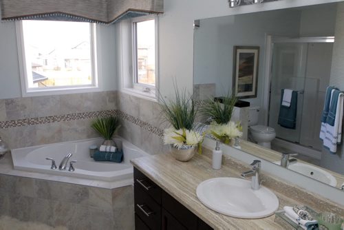 NEW HOMES - 15 Wainwright Cres in River Park South. Kensington Homes. Master suite bathroom upstairs. BORIS MINKEVICH/WINNIPEG FREE PRESS MARCH 16, 2015
