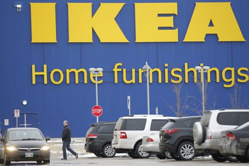 March 23, 2015 - 150323  -  Shoppers at IKEA Winnipeg Monday, March 23, 2015. John Woods / Winnipeg Free Press