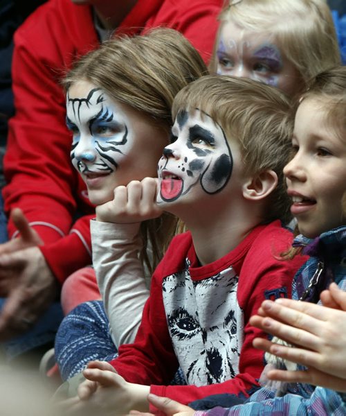 At left, Taylor Winslade,10 and her brother Aidan,6, enjoy the performance of juggler Mike Battie part of the 15th annual Festival of Fools at The Forks Monday. Circus and trapeze workshops and performances starting at 11:30 AM run through the afternoon during spring break week.  Wayne Glowacki/Winnipeg Free Press March 30  2015