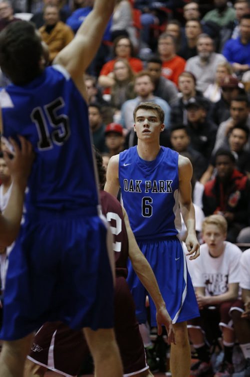 March 23, 2015 - 150323  -  Oak Park Raiders defeated the St Paul's Crusaders in the boys Manitoba High School AAAA Basketball Championship game at the U of Winnipeg Monday, March 23, 2015. John Woods / Winnipeg Free Press