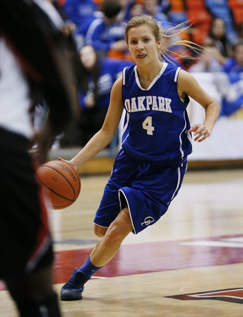 March 23, 2015 - 150323  -  Oak Park Raiders in the girls Manitoba High School AAAA Basketball Championship game at the U of Winnipeg Monday, March 23, 2015. John Woods / Winnipeg Free Press