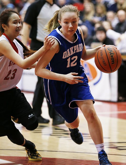 March 23, 2015 - 150323  -  Oak Park Raiders in the girls Manitoba High School AAAA Basketball Championship game at the U of Winnipeg Monday, March 23, 2015. John Woods / Winnipeg Free Press