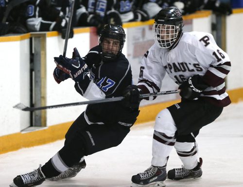 March 16, 2015 - 150316  -  Oak Park Raiders defeated the St Paul's Crusaders in the AAAA High School Hockey Championship game at St James Civic Centre  Monday, March 16, 2015. John Woods / Winnipeg Free Press