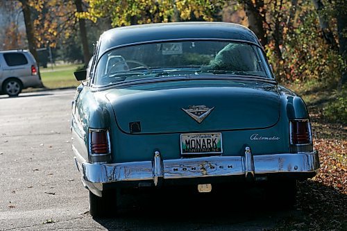 BORIS MINKEVICH / WINNIPEG FREE PRESS  071001 Don Crosbie's 1954 Mercury Monarch Lucerne.