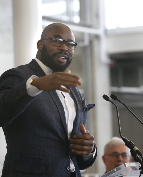 Israel Idonije, the former Chicago Bear who played his college football for the U of M Bisons attended the grand opening of the Active Living Centre on the University of Manitoba Fort Garry Campus Tuesday morning.Geoff Kirbyson  story.Wayne Glowacki/Winnipeg Free Press April 7 2015