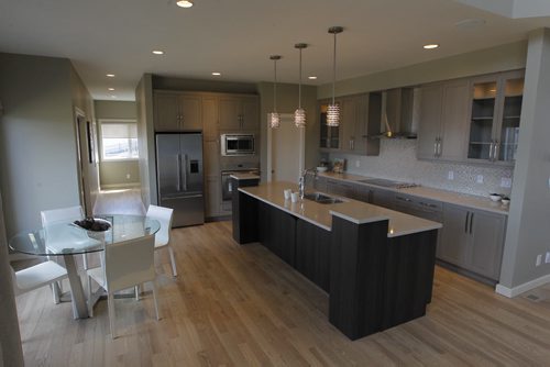 NEW HOMES  - 136 Lake Bend Road. Back kitchen. BORIS MINKEVICH/WINNIPEG FREE PRESS APRIL 13, 2015