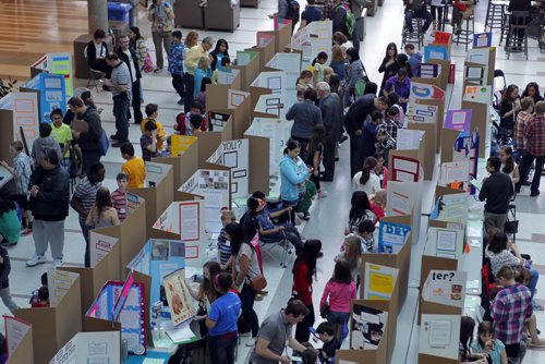 LOCAL - SCIENCE FAIR - The University of Manitoba's Bannatyne Campus will be abuzz tomorrow morning. Over 400 students in Grades 4-12, from more than 30 different Winnipeg schools, are set to showcase their research at the 45th Annual Winnipeg Schools Science Fair. BORIS MINKEVICH/WINNIPEG FREE PRESS APRIL 15, 2015