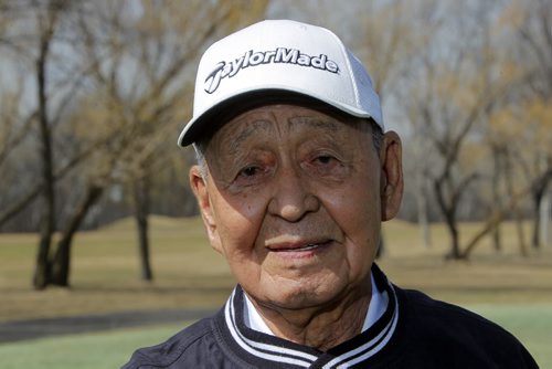 LOCAL FITNESS - A fellow named Frank Yahiro at the Rossmere Golf Course driving range. He's 91, has had 7 hole-in-ones in his golf career. BORIS MINKEVICH/WINNIPEG FREE PRESS APRIL 15, 2015