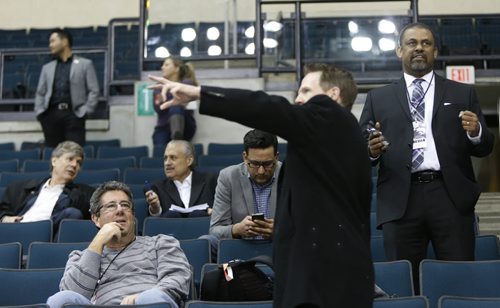 Out of town media attending the Winnipeg Jets practice in the MTS Centre Monday. Bart Kives story Wayne Glowacki/Winnipeg Free Press April 20 2015