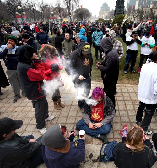 4:20 About 700 participants gathered to rally, for the legalization and smoke a lil weed on the lawn of the legislature Monday afrternoon at 4:20.  See release. April 20, 2015 - (Phil Hossack / Winnipeg Free Press)