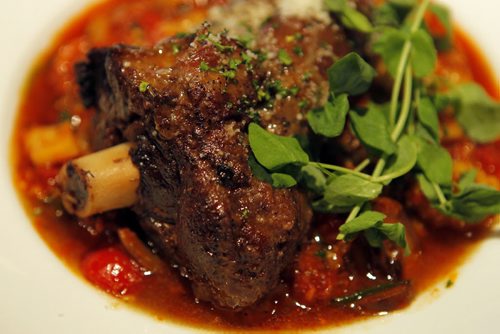 ENT - REST REVIEW - Bellissimo Restaurant & Lounge. Lamb shank. BORIS MINKEVICH/WINNIPEG FREE PRESS APRIL 20, 2015