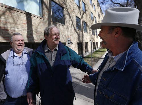 Former WPS narc Bob Gill,centre  reunited with drug sqaud vets Jack Tinsley, right, and Bob Paquin.    For Gord Sinclair story Wayne Glowacki / Winnipeg Free Press April 28 2015