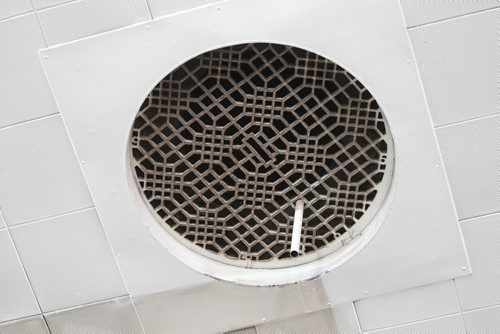 The old McPhillips Street Pumping Station on Hillock Avenue. Detail of an air vent in the ceiling. 150430 - Thursday, April 30, 2015 -  (MIKE DEAL / WINNIPEG FREE PRESS)