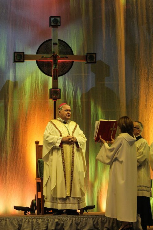 Thousands of Catholics gathered at the MTS Centre to take part in the Centennial Mass Sunday afternoon. Archbiship of Winnipeg Richard Gagnon speaks to the attendees. 150503 - Sunday, May 03, 2015 -  (MIKE DEAL / WINNIPEG FREE PRESS)