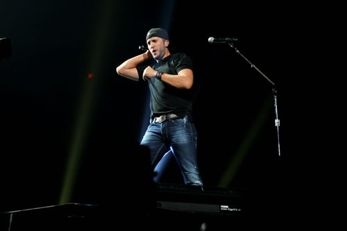 Luke Bryan performs at MTS Centre Wednesday night to a sold out crowd of screaming fans.   May 06, 2015 Ruth Bonneville / Winnipeg Free Press