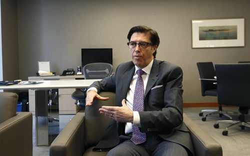 New CEO Jay Forbes interviewed after the MTS annual meeting Thursday morning in the MTS building on Main Street.  Martin Cash story.  Wayne Glowacki / Winnipeg Free Press May 7 2015