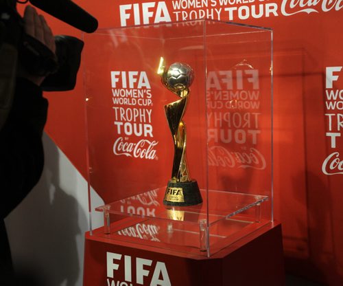 The  first-ever glimpse unveiling of the FIFA trophy took place this morning (Friday) under the fan experience pop-up tent  in the parking lot at Polo Park Shopping Centre.   May 08, 2015 Ruth Bonneville / Winnipeg Free Press