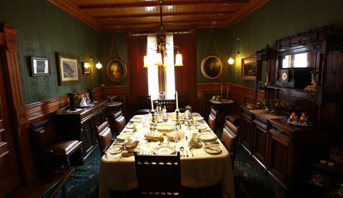 The dining room in the Dalnavert House Museum. Alex Paul Story on the Friends of Dalnavert . Wayne Glowacki / Winnipeg Free Press May 8 2015
