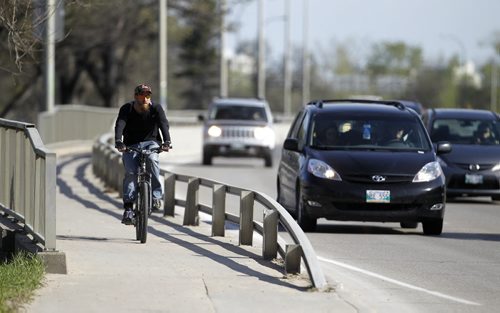 St.Vital Bridge Bike Path, Saturday, May 9, 2015. (TREVOR HAGAN/WINNIPEG FREE PRESS)