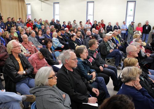 LOCAL - Community meeting on crime in River Heights. Meeting was packed out the door at Corydon Community Centre.  BORIS MINKEVICH/WINNIPEG FREE PRESS May 13, 2015